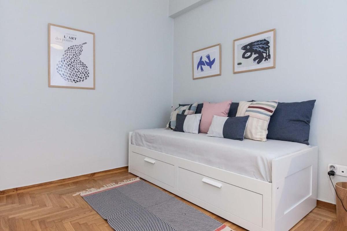 Pagrati Urban Oasis Getaway 2Bd Apt With Balcony Athens Luaran gambar