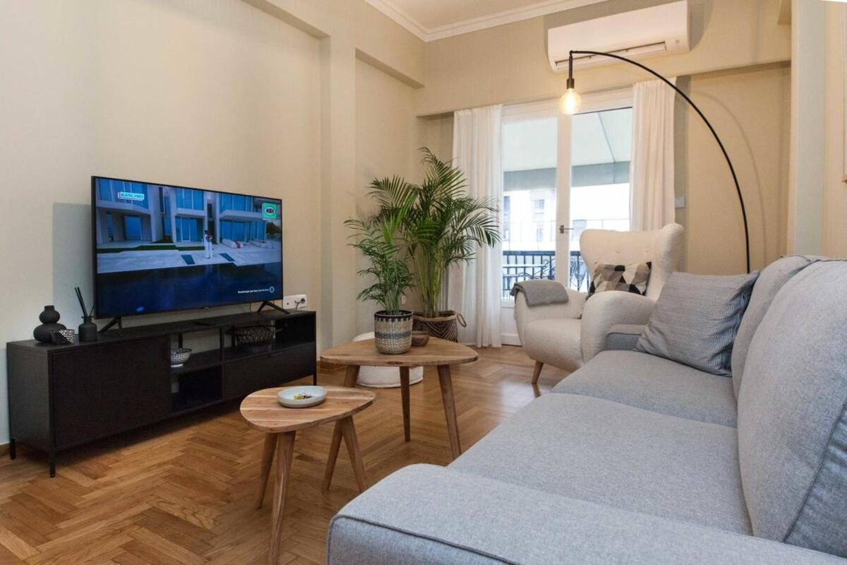 Pagrati Urban Oasis Getaway 2Bd Apt With Balcony Athens Luaran gambar